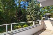 Blick vom Balkon - 3 Zimmer Etagenwohnung in Berlin-Grunewald
