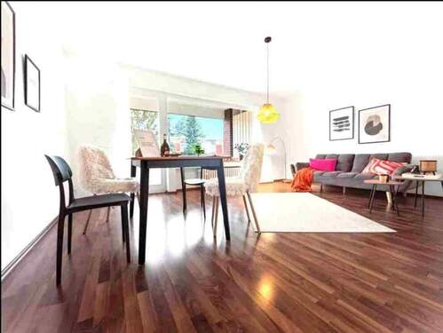 Wohnzimmer - 3 Zimmer Etagenwohnung in Stein