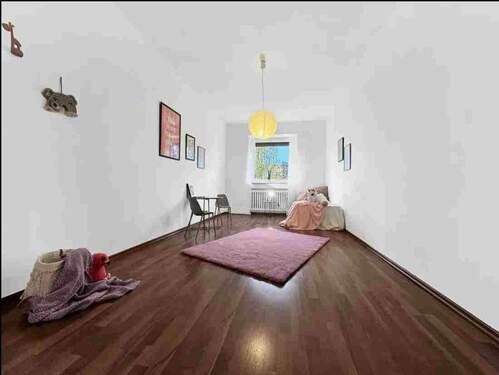 Kinder-/ Arbeitszimmer - 