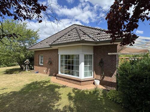 Seitenansicht Westseite - 6 Zimmer Einfamilienhaus in Suderburg