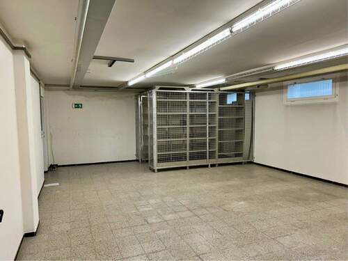 großer Kellerraum - 