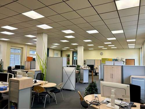 Großraumbüro im EG - 1 Zimmer Büro zum Kaufen in Höchstadt