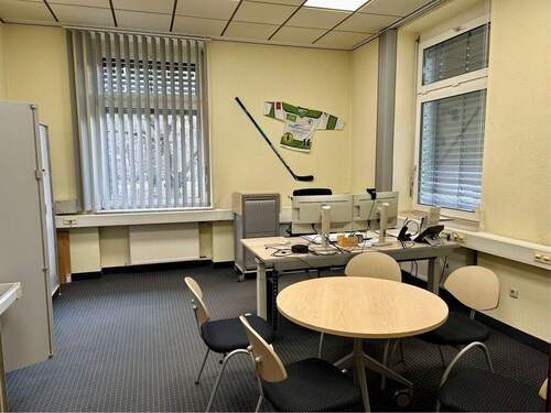 Büro 1 EG - 1 Zimmer Büro in Höchstadt