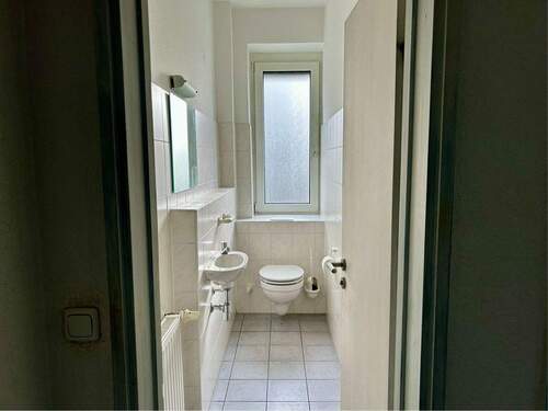 Gäste-WC Wohnung OG - 