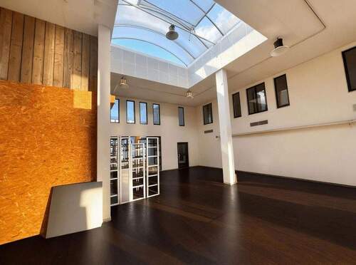 Atrium im Zentrum - Flexible Gewerbeimmobilie bis 2.385 m² 