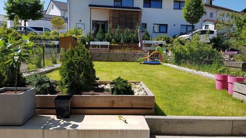 Garten - Charmante 3 Zimmer EG-Wohnung mit Garten und TG