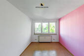 Kinderzimmer 1 - 6 Zimmer Etagenwohnung in Reutlingen