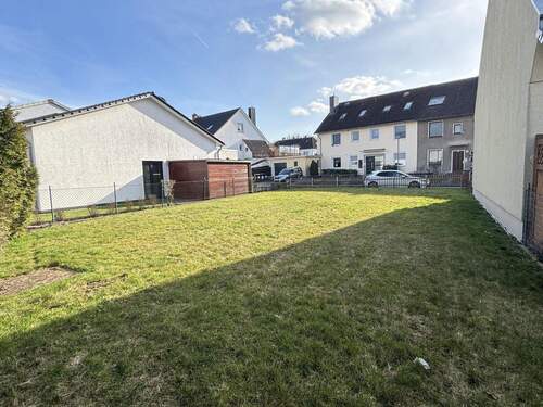 Grundstücksansicht hinterer Bereich - Doppelhaushälfte mit 160,00 m&sup2; in Hannover zum Kaufen