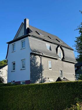 Hausansicht B4.jpg - Mehrfamilienhaus, Wohnhaus mit 235,00 m² in Haiger zum Kaufen