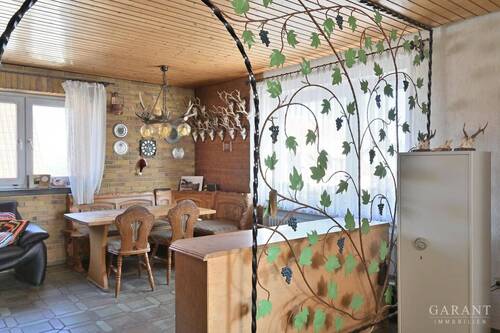 Essbbereich - 7 Zimmer Mehrfamilienhaus, Wohnhaus in Erkenbrechtsweiler