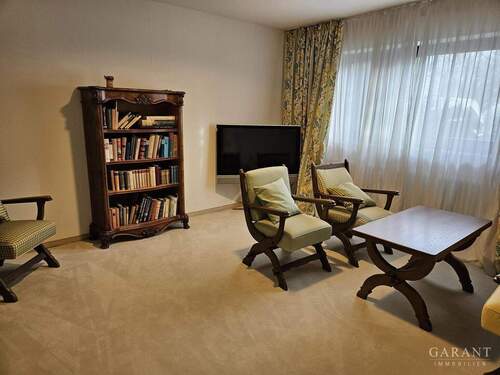 Wohnzimmer - 2 Zimmer Etagenwohnung zur Miete in Remseck am Neckar