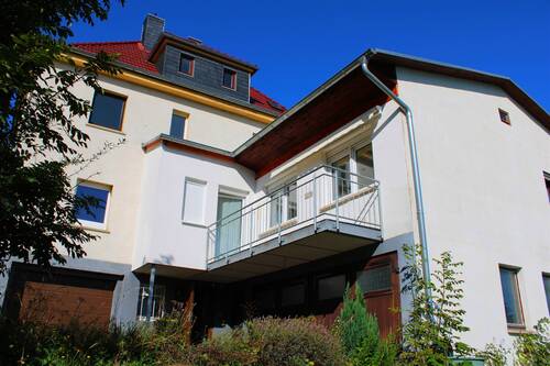 2 WE.JPG - Zweifamilienhaus 2013 TOTALSANIERT in beliebter Wohnlage von Waltershausen - Garten, Garagen und toller Ausblick inklusive