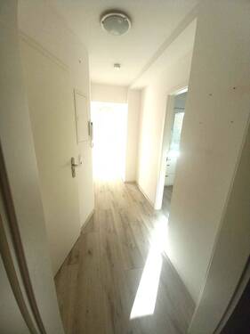 We 1e.jpg - 