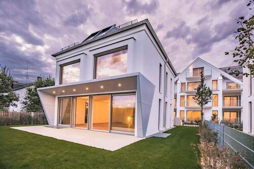 Hausansicht Süden - 6 Zimmer Einfamilienhaus zum Kaufen in Gräfelfing