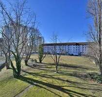 Ideal für Hobby-Handwerker: Renovierungsbed. 4-Zimmer-Wohnung in Weil am Rhein