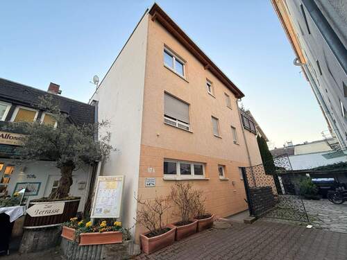 Hausansicht - 1 Zimmer Terrassenwohnung zum Kaufen in Bad Homburg vor der Höhe