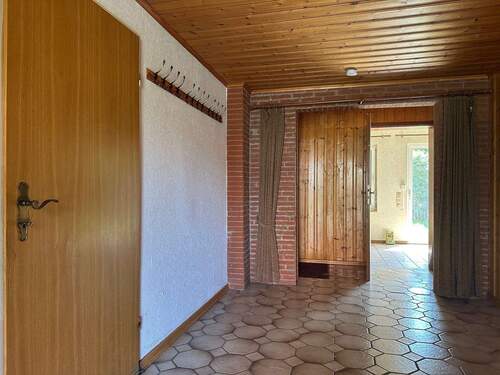 Flur - 5 Zimmer Einfamilienhaus in Seelze / Dedensen