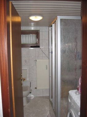 DU/WC im Untergeschoss - 