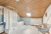 Badezimmer Dachgeschoss - 