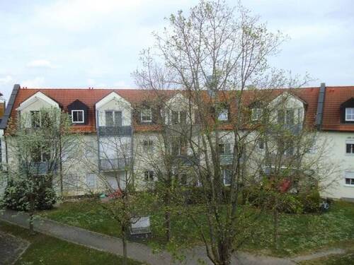 Blick in Parkanlage v. Balkon - KURZFRISTIG VERFÜGBAR ZUR EIGENNUTZUNG