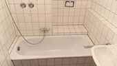 Helles Bad mit Wanne - 