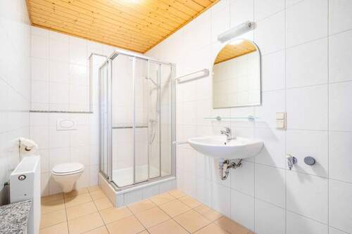 Duschbad - 1 Zimmer Etagenwohnung in Grolsheim