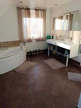 Bild 4 - Mehrfamilienhaus, Wohnhaus mit 203,00 m&sup2; in Pinneberg zum Kaufen