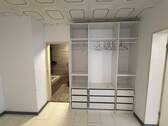 Kleiderschrank - 
