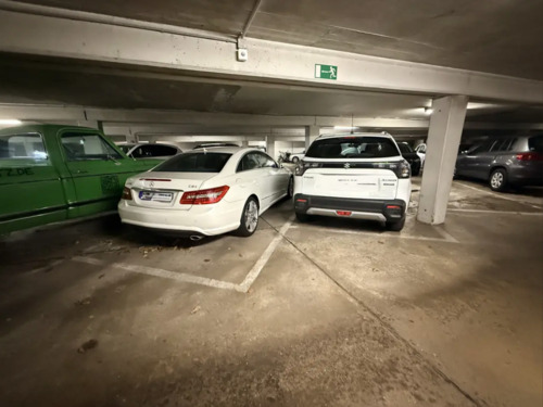 Tiefgarage - Garage, Stellplatz in Eschborn zum Kaufen