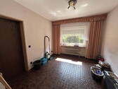 Büro/Gästezimmer EG - 