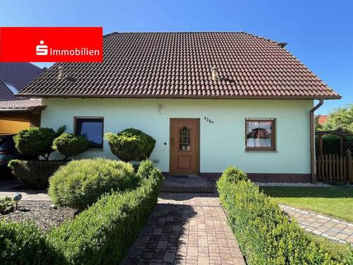 Herzlich Willkommen - 5 Zimmer Einfamilienhaus zum Kaufen in Großneuhausen