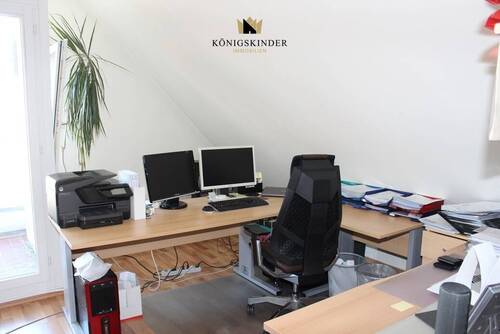 Büro - 4 Zimmer Etagenwohnung in Reichenbach an der Fils