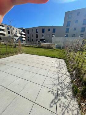Terrasse - Sonnige 3-Zimmer mit Einbauküche, Terrasse und Tiefgarage