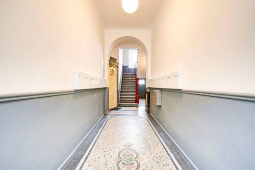 Hausflur 1 - Etagenwohnung mit 69,10 m² in Berlin zum Kaufen