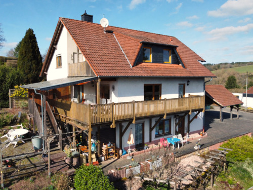 Seitenansicht - 8 Zimmer Mehrfamilienhaus, Wohnhaus zum Kaufen in Brücken (Pfalz)