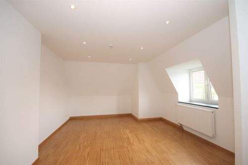 Wohnen_Schlafen - 1 Zimmer Etagenwohnung in München