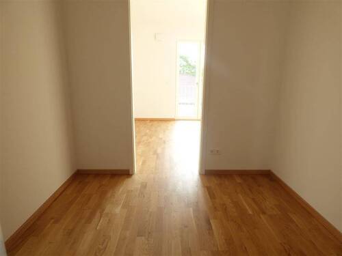 Ankleide zu Zimmer 3 - 