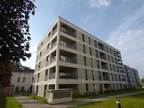 Hausansicht - 4 Zimmer Etagenwohnung zur Miete in Leipzig