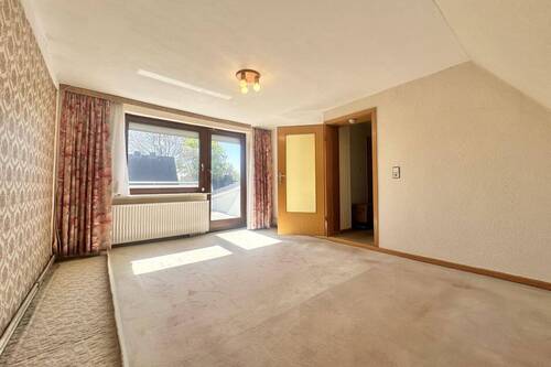 Helles Schlafzimmer mit Terrasse - 