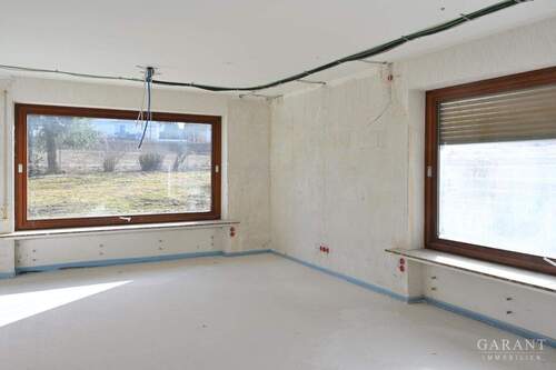 EG Zimmer - 1 Zimmer Mehrfamilienhaus, Wohnhaus zum Kaufen in Laichingen