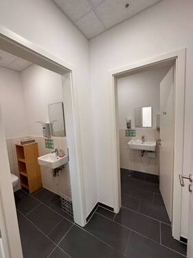 Getrennte WC-Anlage - 