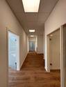 Flur - 5 Zimmer Büro in Holzwickede