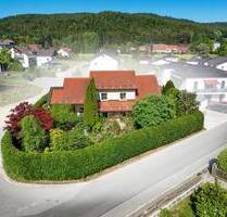 Gepflegtes Einfamilienhaus in Waffenbrunn mit viel Platz für Wohnen, Arbeiten und Leben!
