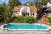 Gartenansicht - Charmantes Einfamilienhaus in ruhiger Lage