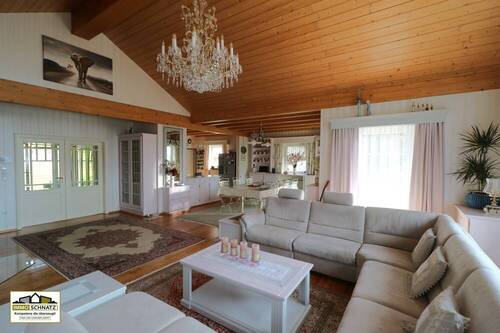 Blick in das Esszimmer - 8 Zimmer Einfamilienhaus zum Kaufen in Großheubach