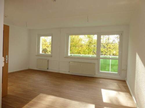 Bild 1 - 2-Raum-Wohnung mit Balkon & Dusche