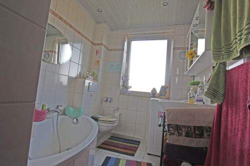 Bad - Etagenwohnung mit 80,40 m&sup2; in Glinde zum Kaufen