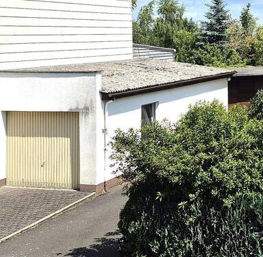 Garage mit Werkstatt - 