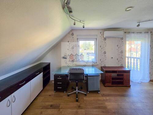 Büro/Kinderzimmer Obergeschoss - 