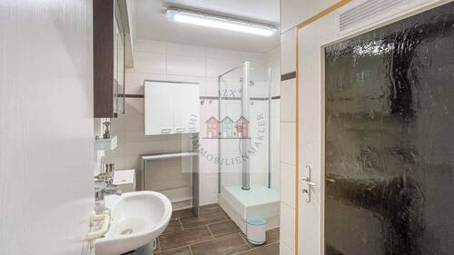 Bad Kellergeschoss - 